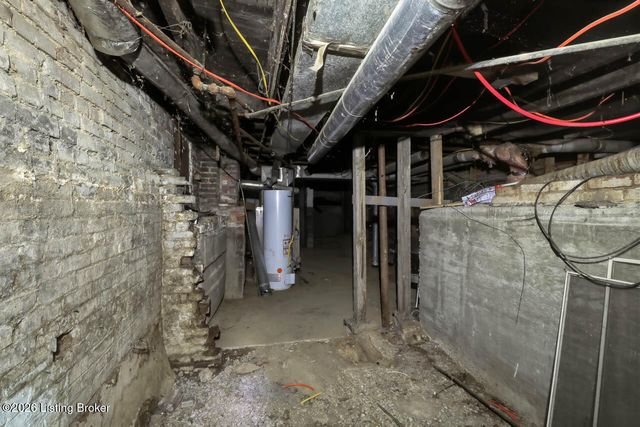 2230 W Main St, Louisville, KY 40212