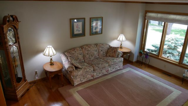 1742 122nd Lane NW, Coon Rapids, MN 55448