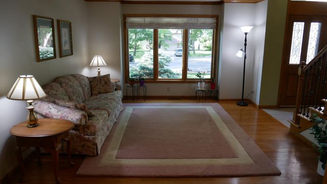 1742 122nd Lane NW, Coon Rapids, MN 55448