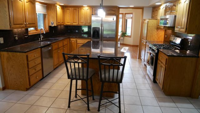 1742 122nd Lane NW, Coon Rapids, MN 55448