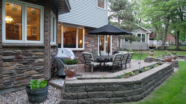 1742 122nd Lane NW, Coon Rapids, MN 55448
