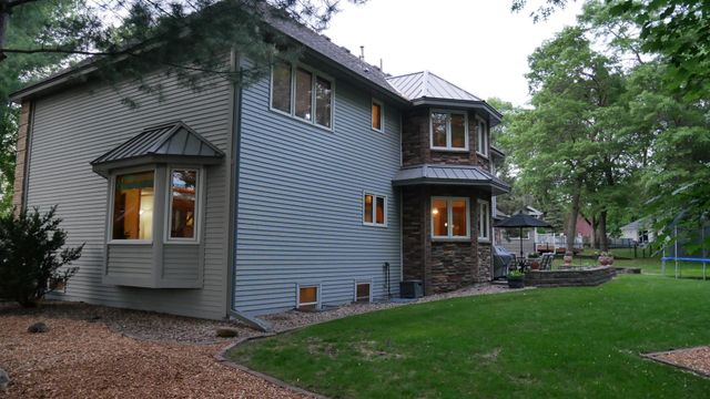 1742 122nd Lane NW, Coon Rapids, MN 55448