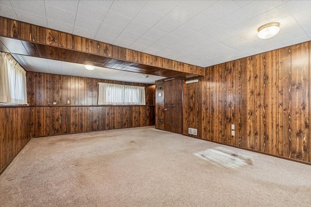 8518 Coral Road, Wonder Lake, IL 60097