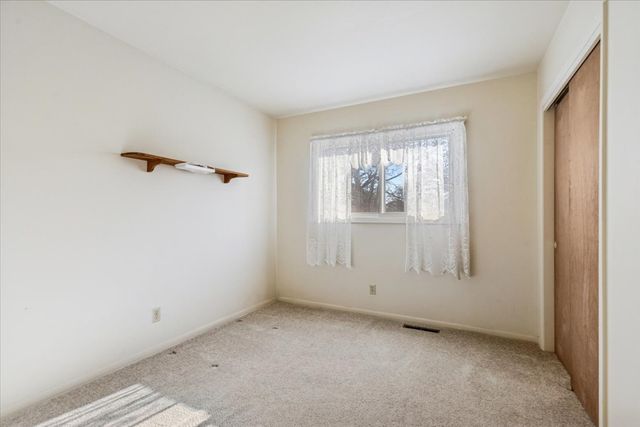 8518 Coral Road, Wonder Lake, IL 60097