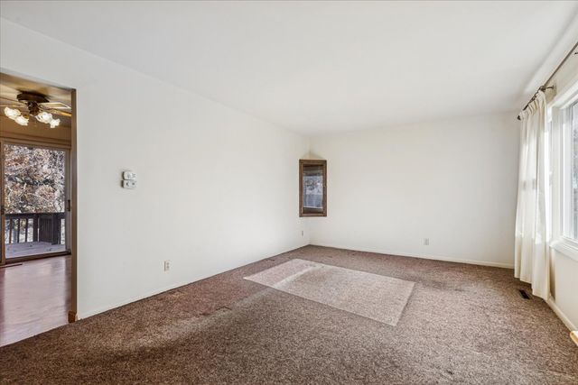 8518 Coral Road, Wonder Lake, IL 60097