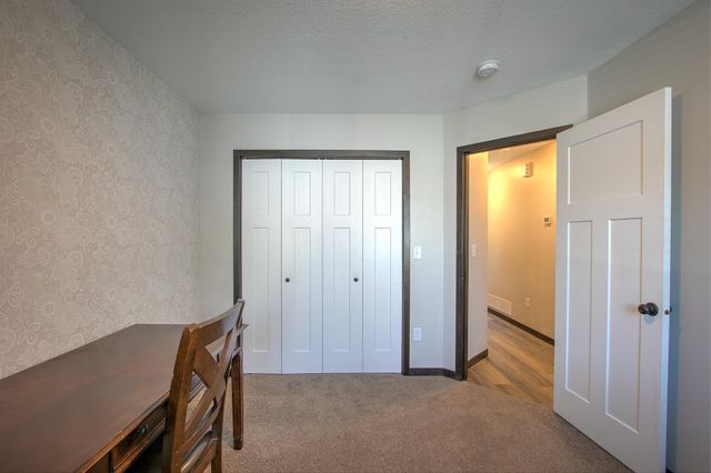 123 20th Avenue SW, Cambridge, MN 55008