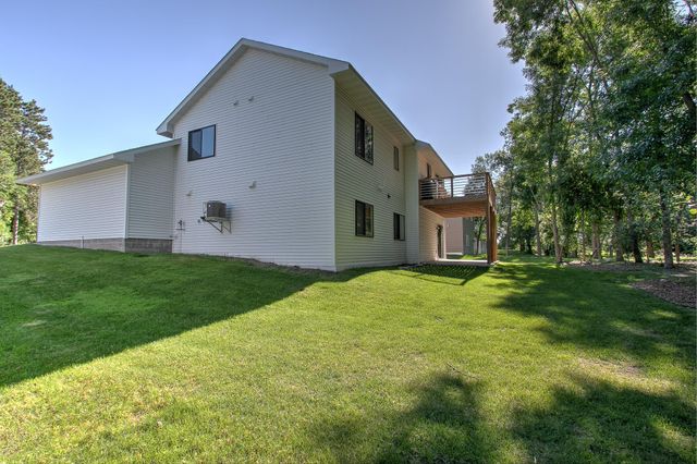 123 20th Avenue SW, Cambridge, MN 55008