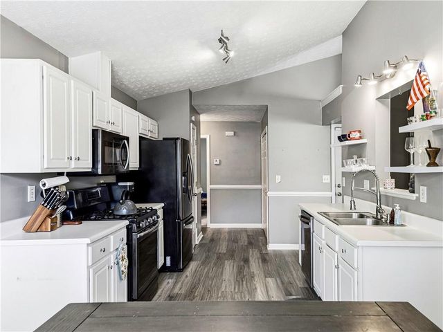 2523 Barndale Drive, Lawrenceville, GA 30044