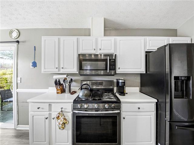 2523 Barndale Drive, Lawrenceville, GA 30044