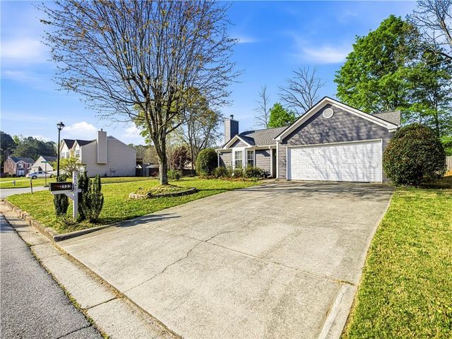 2523 Barndale Drive, Lawrenceville, GA 30044