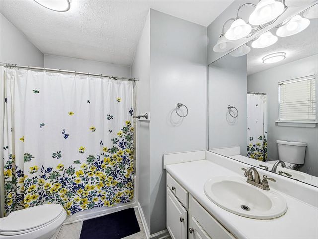 2523 Barndale Drive, Lawrenceville, GA 30044