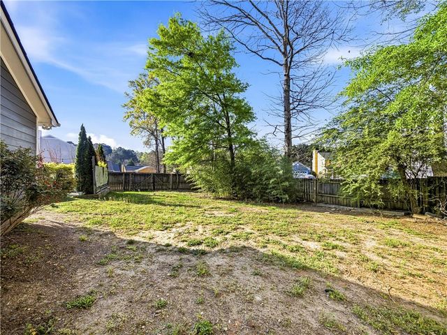 2523 Barndale Drive, Lawrenceville, GA 30044