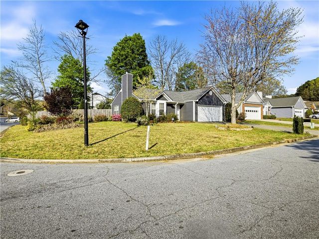 2523 Barndale Drive, Lawrenceville, GA 30044