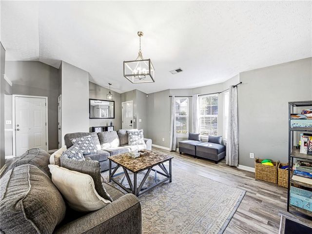 2523 Barndale Drive, Lawrenceville, GA 30044