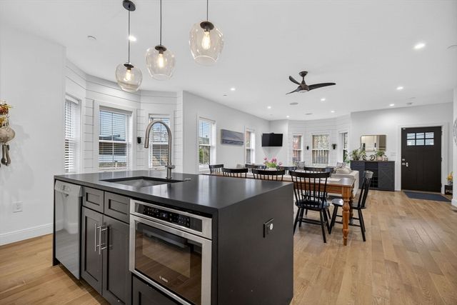 13 Quincy St A, Somerville, MA 02143