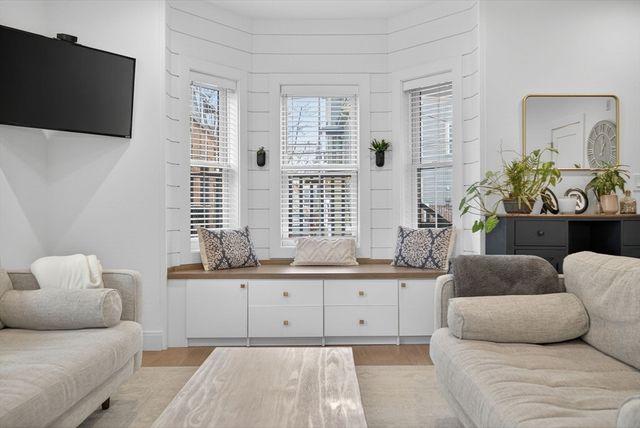13 Quincy St A, Somerville, MA 02143