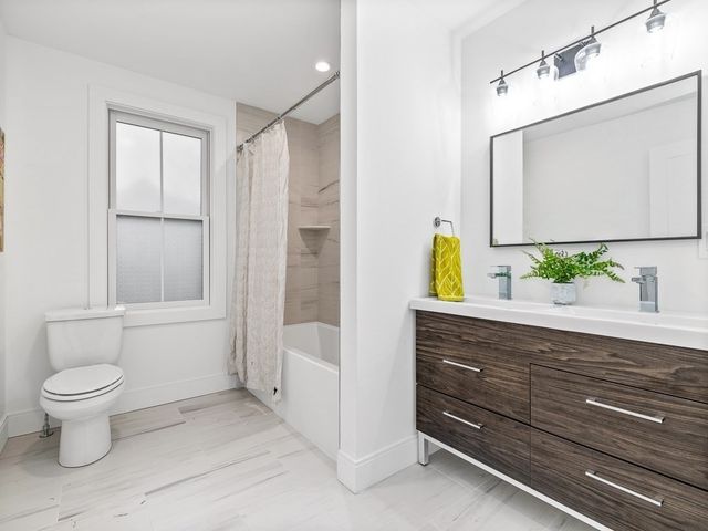 13 Quincy St A, Somerville, MA 02143