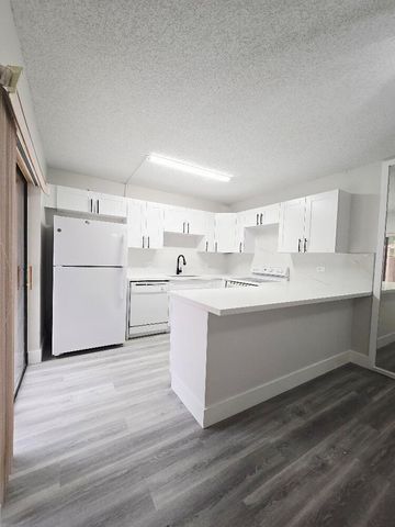 708 7th Lane B, Greenacres, FL 33463