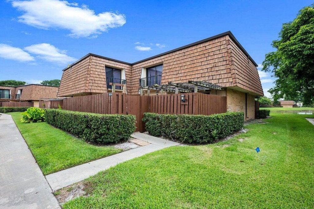 708 7th Lane B, Greenacres, FL 33463