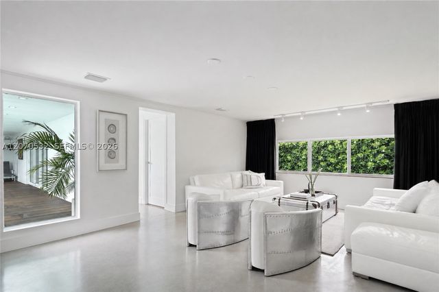 4001 Monserrate St, Coral Gables, FL 33146