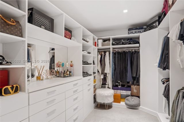 4001 Monserrate St, Coral Gables, FL 33146