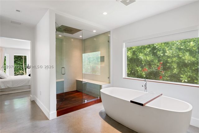 4001 Monserrate St, Coral Gables, FL 33146