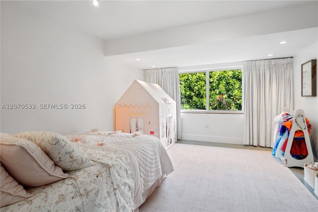 4001 Monserrate St, Coral Gables, FL 33146