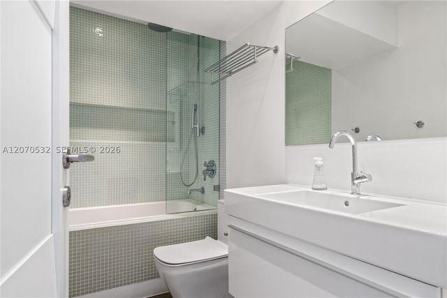 4001 Monserrate St, Coral Gables, FL 33146