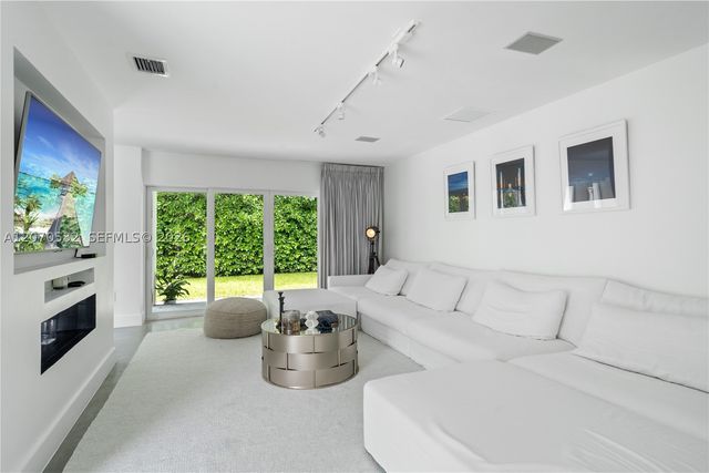 4001 Monserrate St, Coral Gables, FL 33146