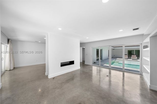 4001 Monserrate St, Coral Gables, FL 33146