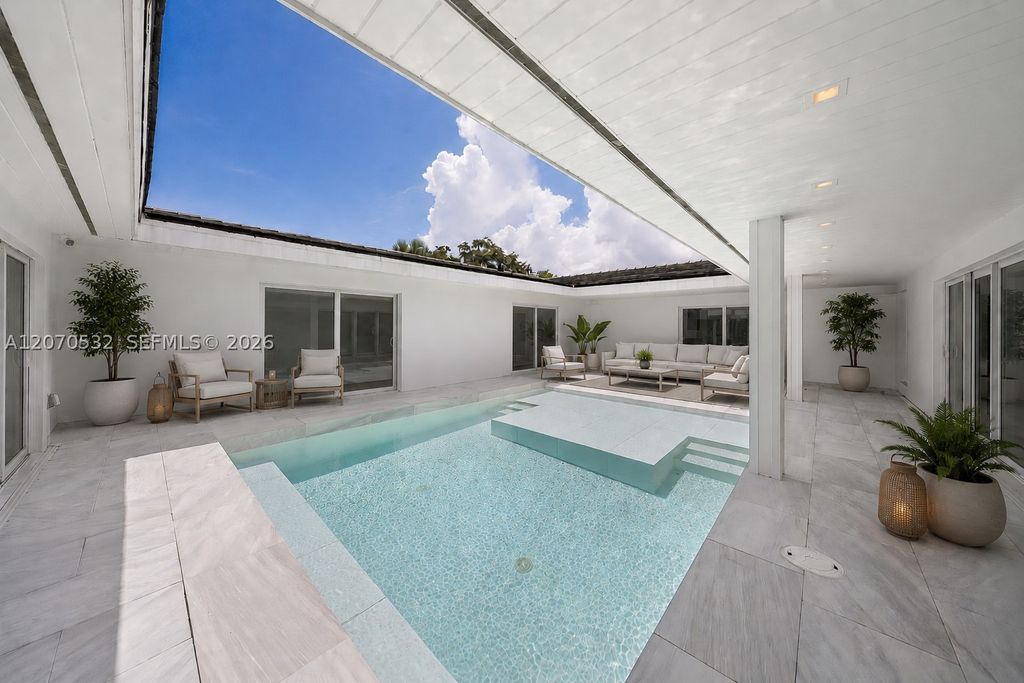 4001 Monserrate St, Coral Gables, FL 33146