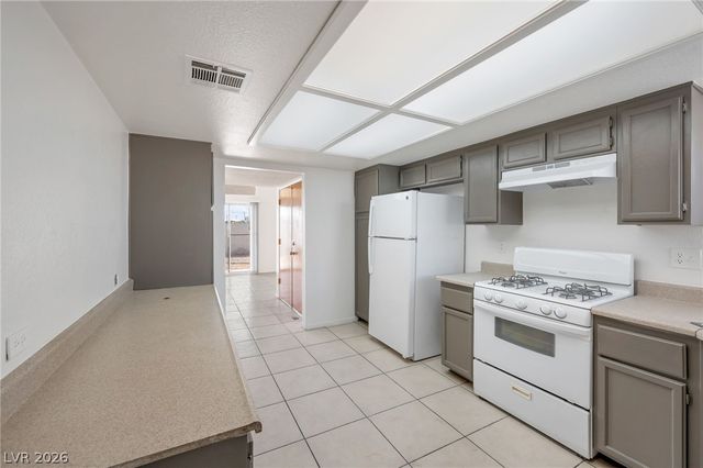 4427 Faberge Avenue, Las Vegas, NV 89115