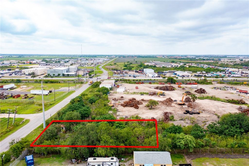132 S Navigation Blvd, Corpus Christi, TX 78405 — exterior