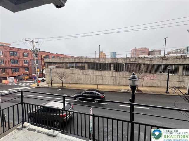 202 North 6th Street 201, Allentown City, PA 18102