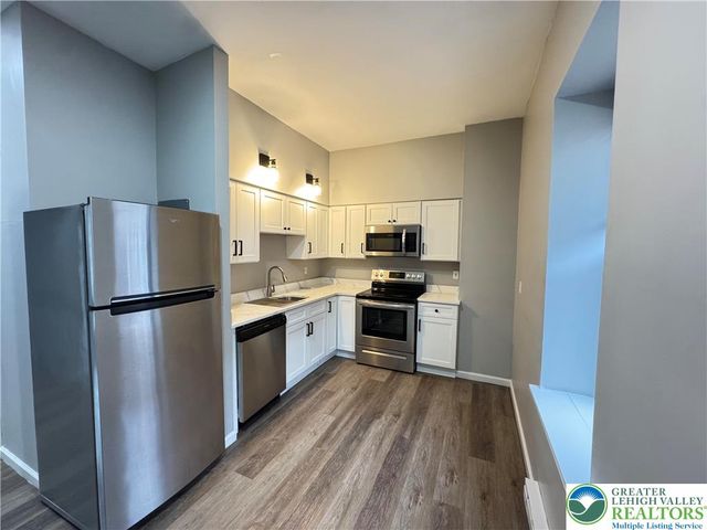 202 North 6th Street 201, Allentown City, PA 18102