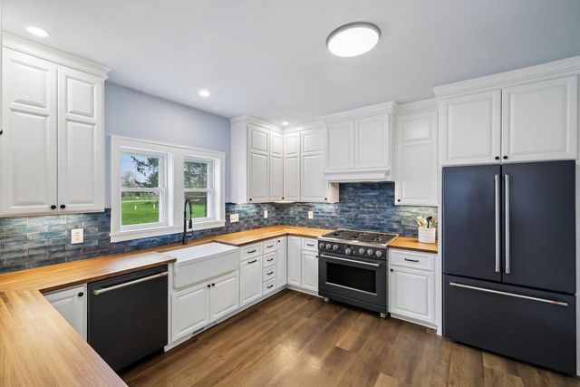 5833 Town Hall Drive, Sun Prairie, WI 53590