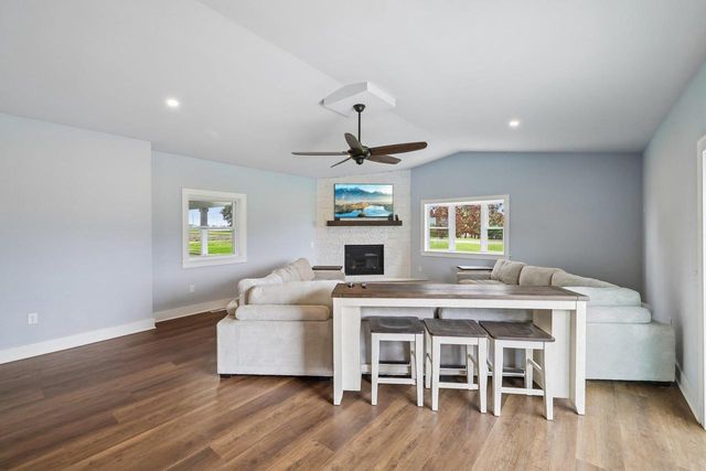 5833 Town Hall Drive, Sun Prairie, WI 53590