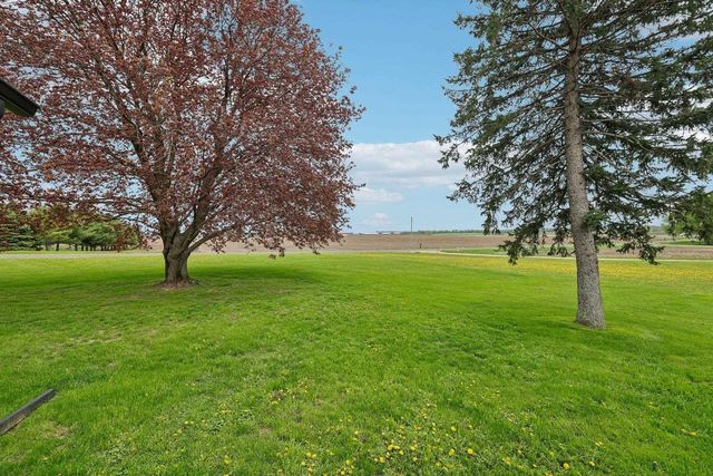 5833 Town Hall Drive, Sun Prairie, WI 53590
