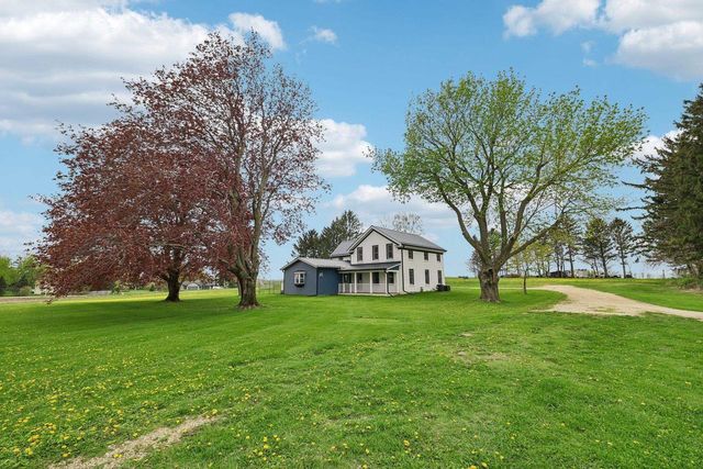 5833 Town Hall Drive, Sun Prairie, WI 53590