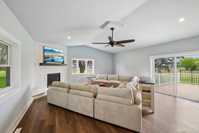 5833 Town Hall Drive, Sun Prairie, WI 53590