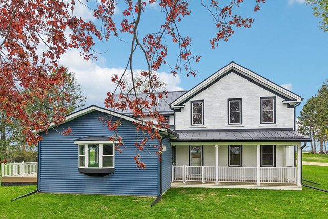 5833 Town Hall Drive, Sun Prairie, WI 53590