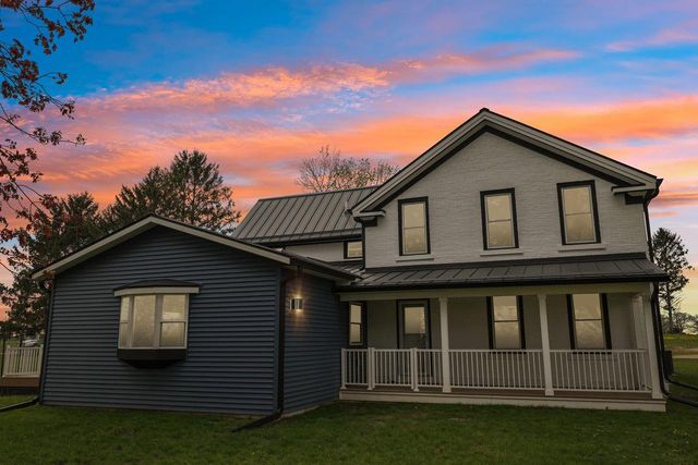 5833 Town Hall Drive, Sun Prairie, WI 53590