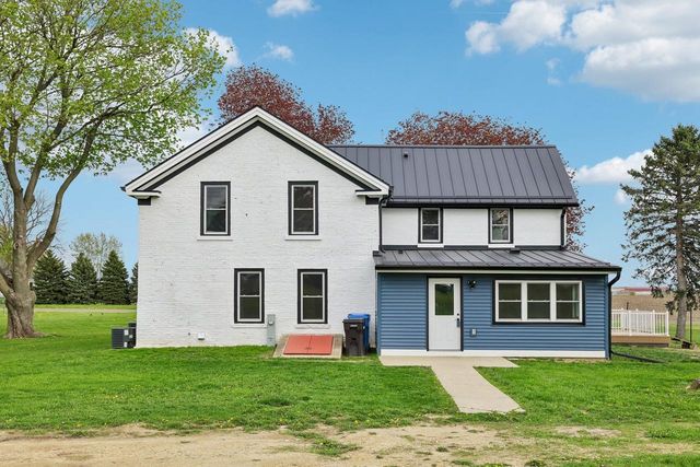 5833 Town Hall Drive, Sun Prairie, WI 53590