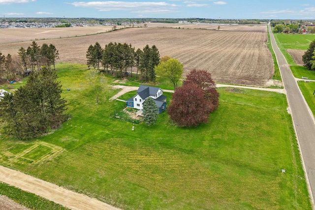 5833 Town Hall Drive, Sun Prairie, WI 53590
