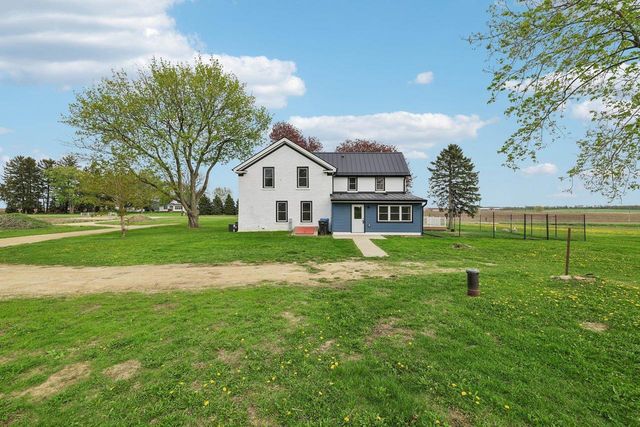 5833 Town Hall Drive, Sun Prairie, WI 53590