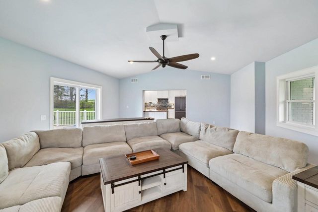 5833 Town Hall Drive, Sun Prairie, WI 53590