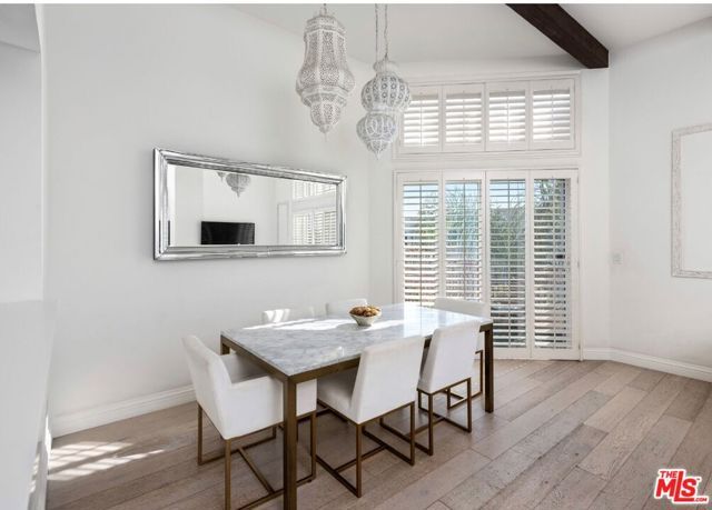 320 S Willaman Drive 2, Los Angeles, CA 90048