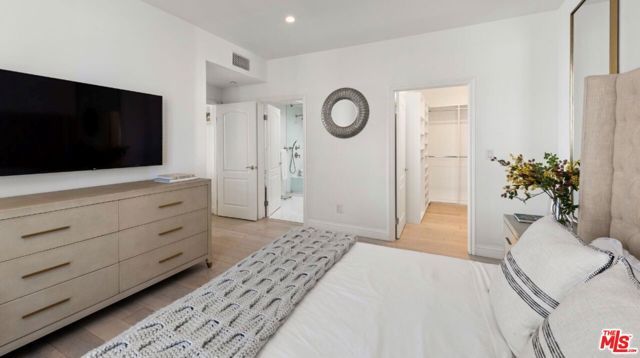 320 S Willaman Drive 2, Los Angeles, CA 90048