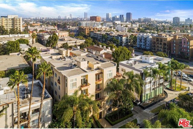320 S Willaman Drive 2, Los Angeles, CA 90048