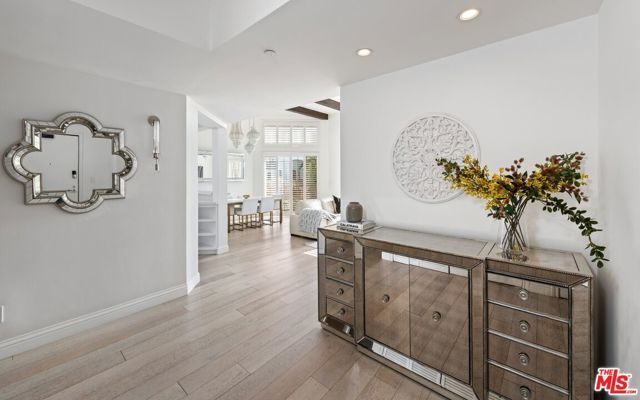 320 S Willaman Drive 2, Los Angeles, CA 90048